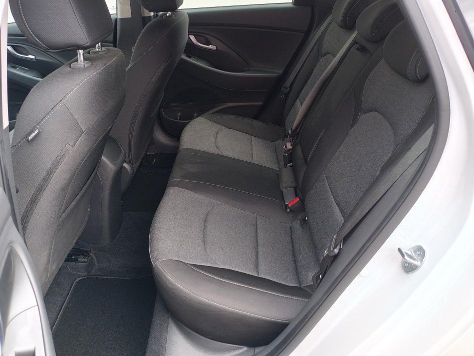Hyundai I30 1.5 DPi Smart