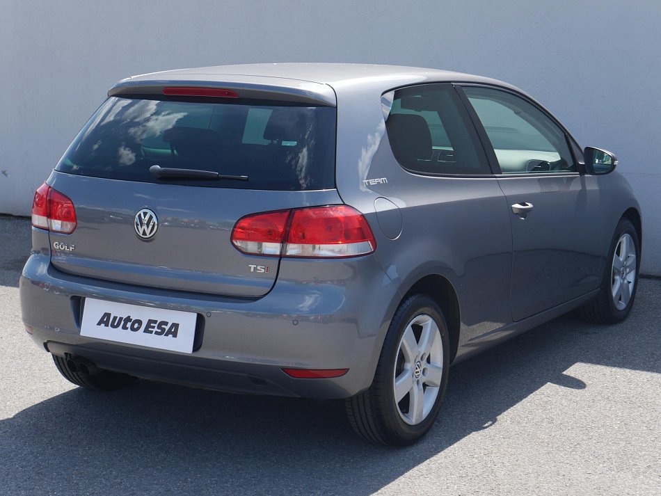 Volkswagen Golf 1.4TSI 