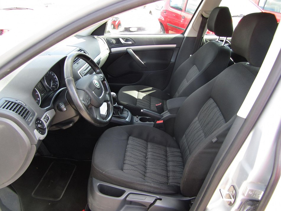 Škoda Octavia II 1.4 TSi Elegance