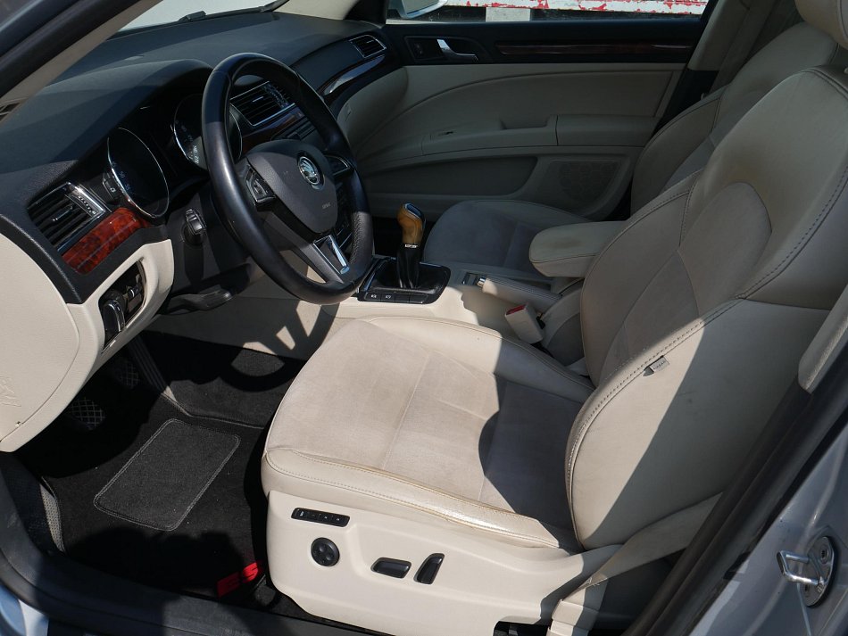 Škoda Superb II 2.0 TDi Elegance