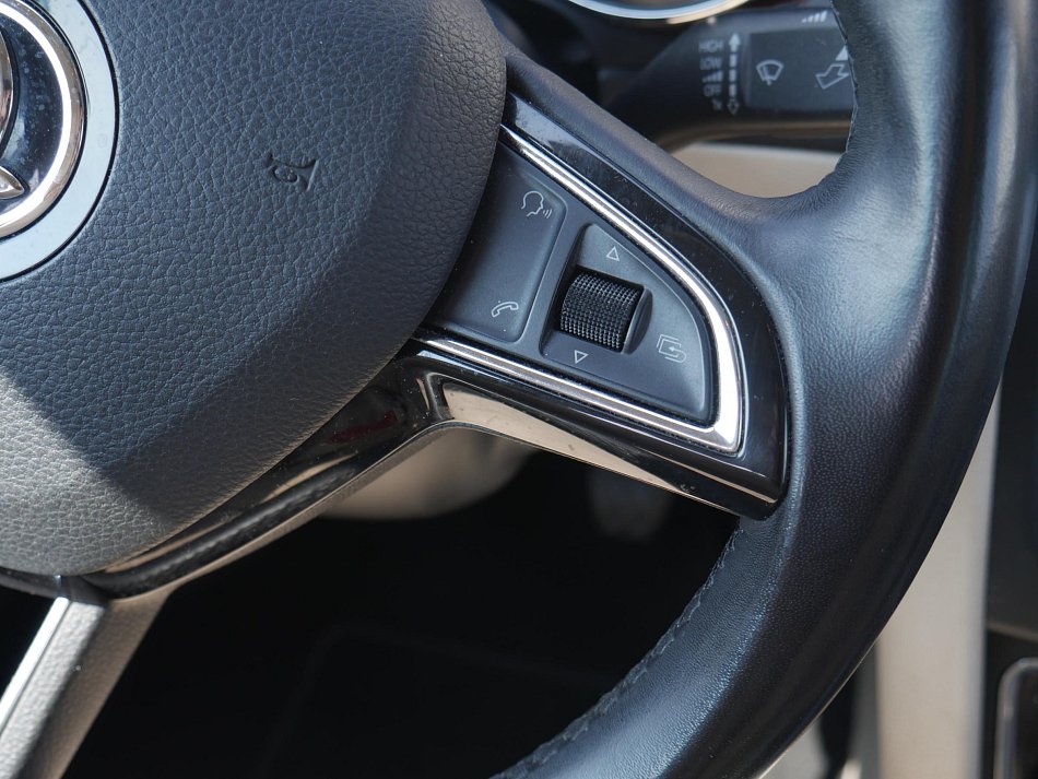 Škoda Superb II 2.0 TDi Elegance
