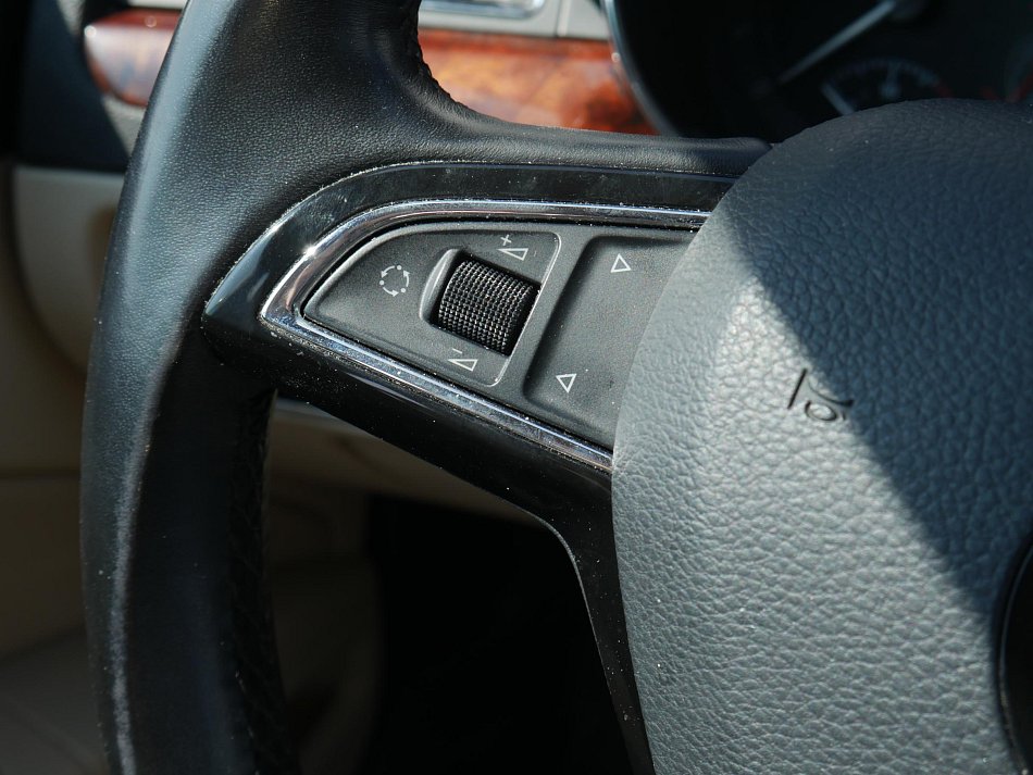 Škoda Superb II 2.0 TDi Elegance