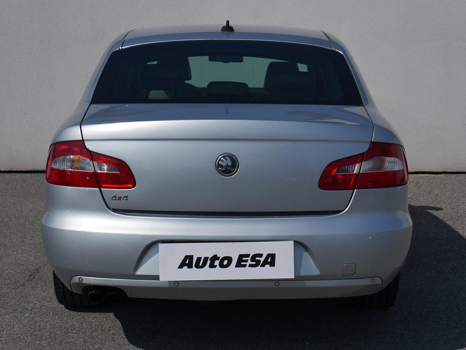 Škoda Superb II 2.0 TDi Elegance
