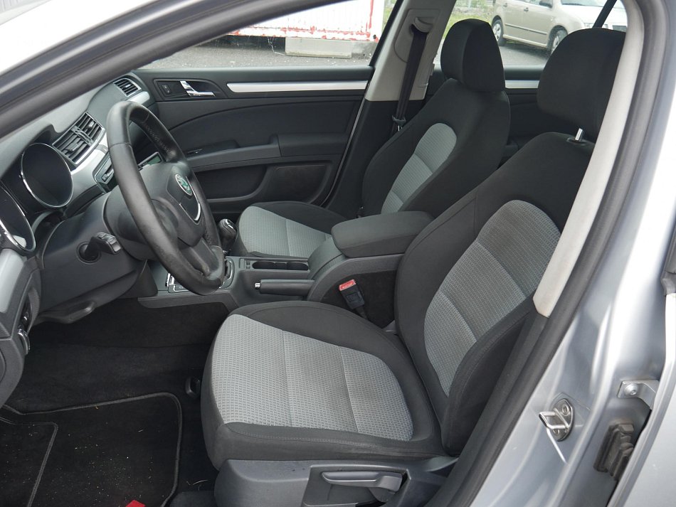 Škoda Superb II 2.0 TDi Ambition