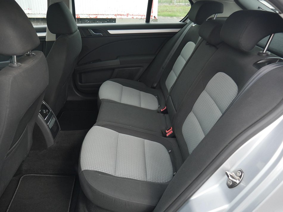 Škoda Superb II 2.0 TDi Ambition