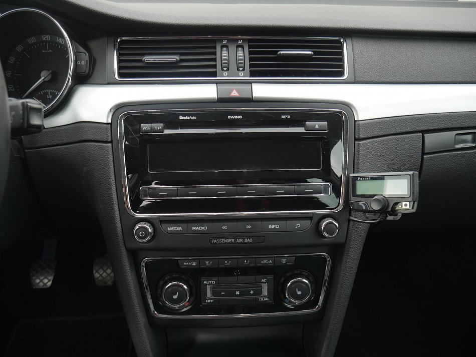 Škoda Superb II 2.0 TDi Ambition