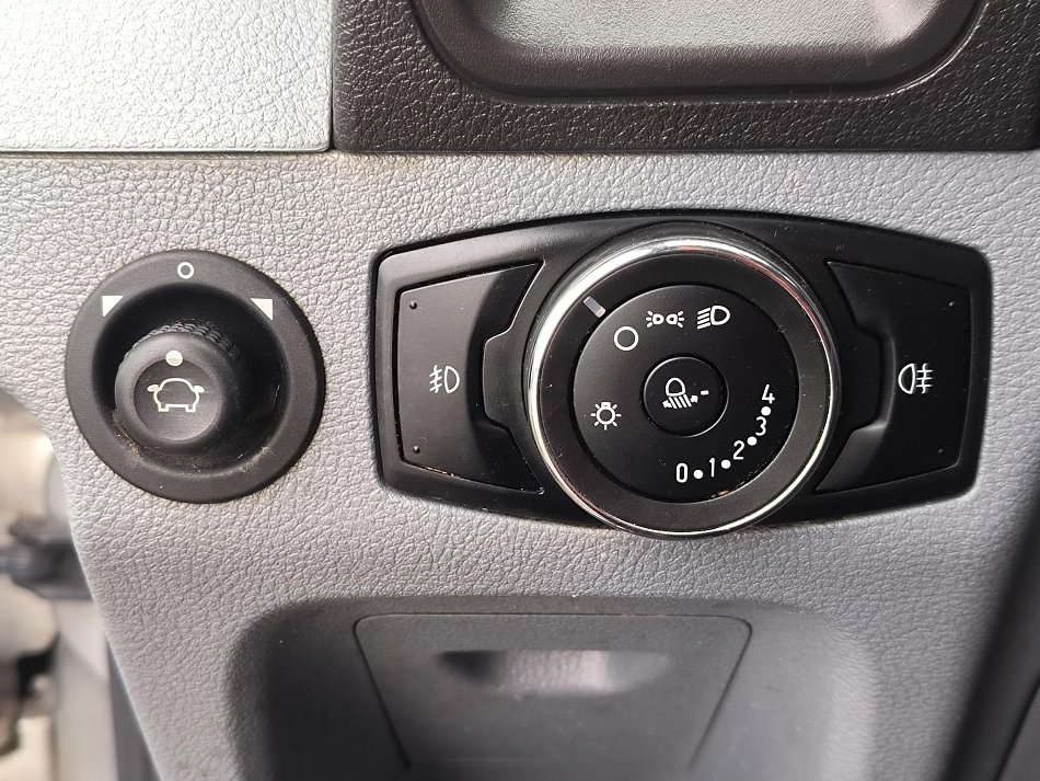 Ford Transit 2.0TDCi Trend L2H2 DÍLNA