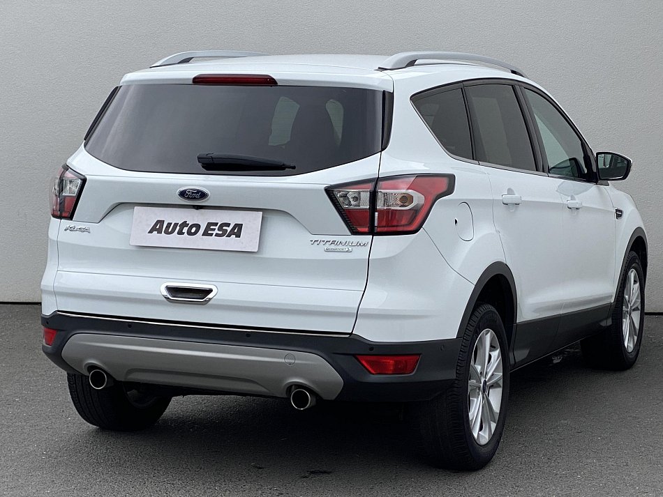 Ford Kuga 1.5 EB Titanium