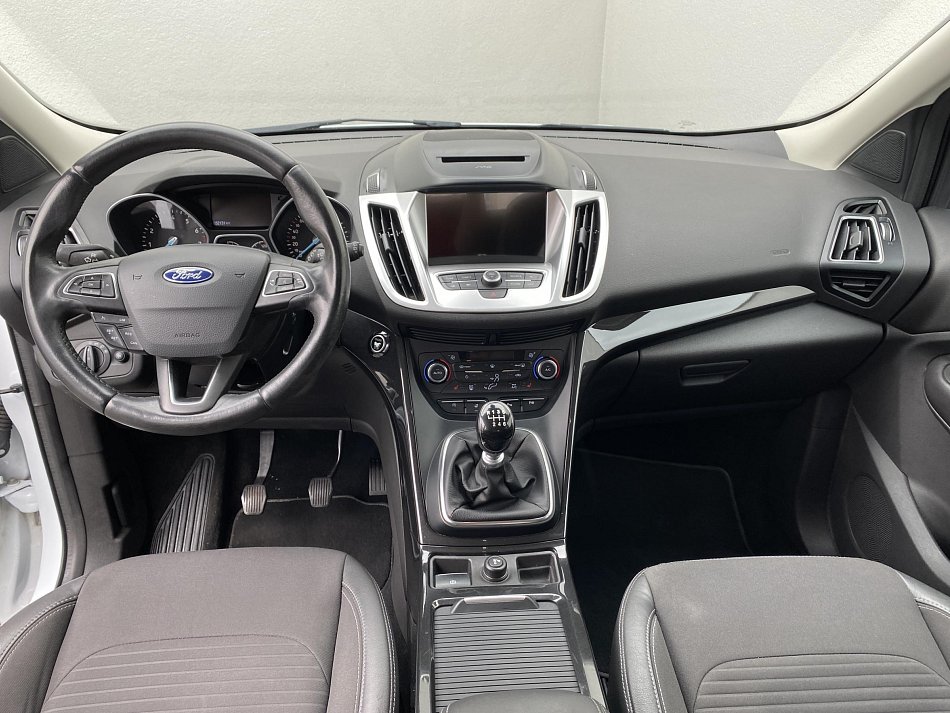 Ford Kuga 1.5 EB Titanium