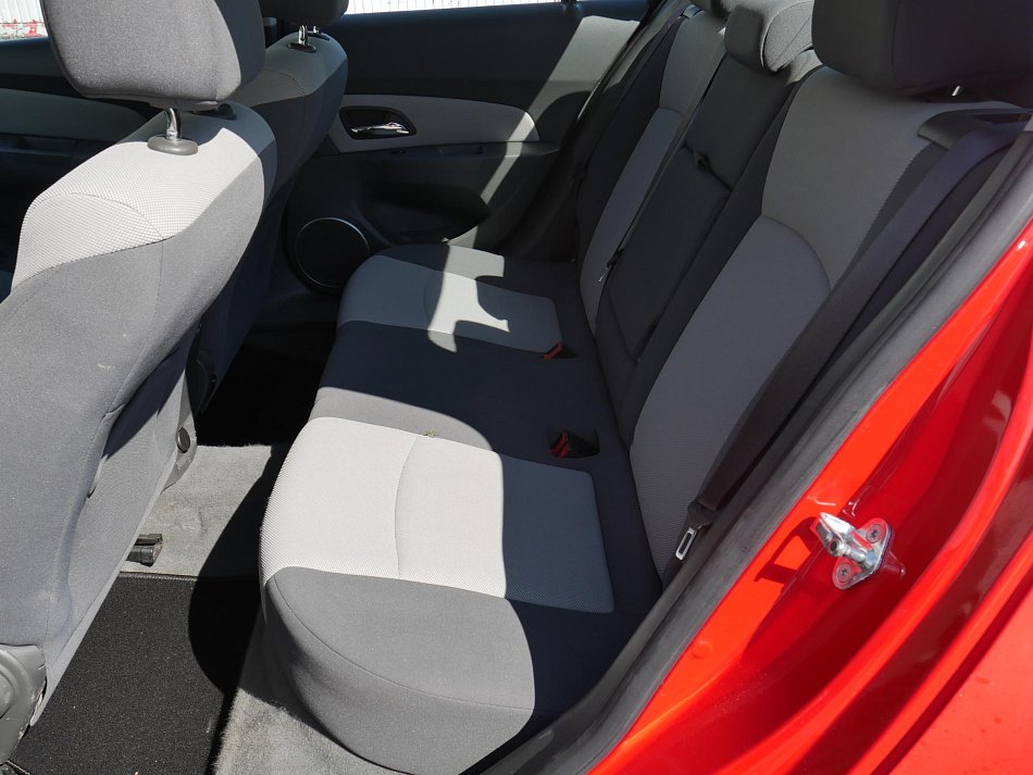 Chevrolet Cruze 1.6i 