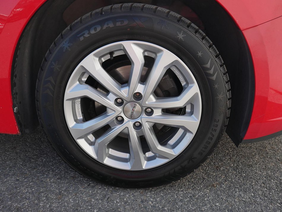 Chevrolet Cruze 1.6i 
