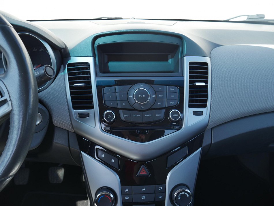 Chevrolet Cruze 1.6i 