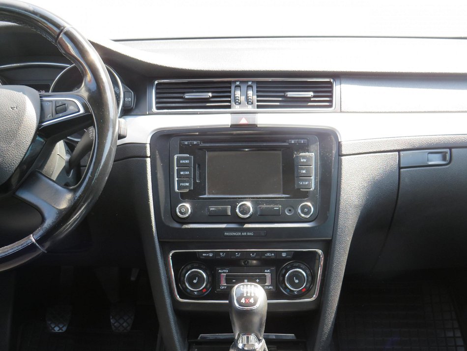 Škoda Superb II 2.0TDi Ambition 4x4