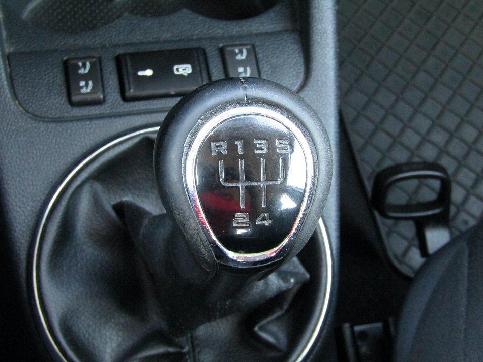 Škoda Fabia II 1.6 TDi Elegance