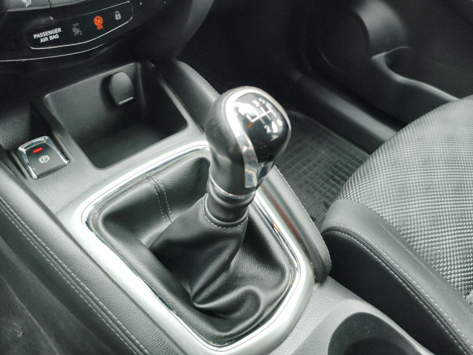 Nissan Qashqai 1.6 DCi N-Connecta