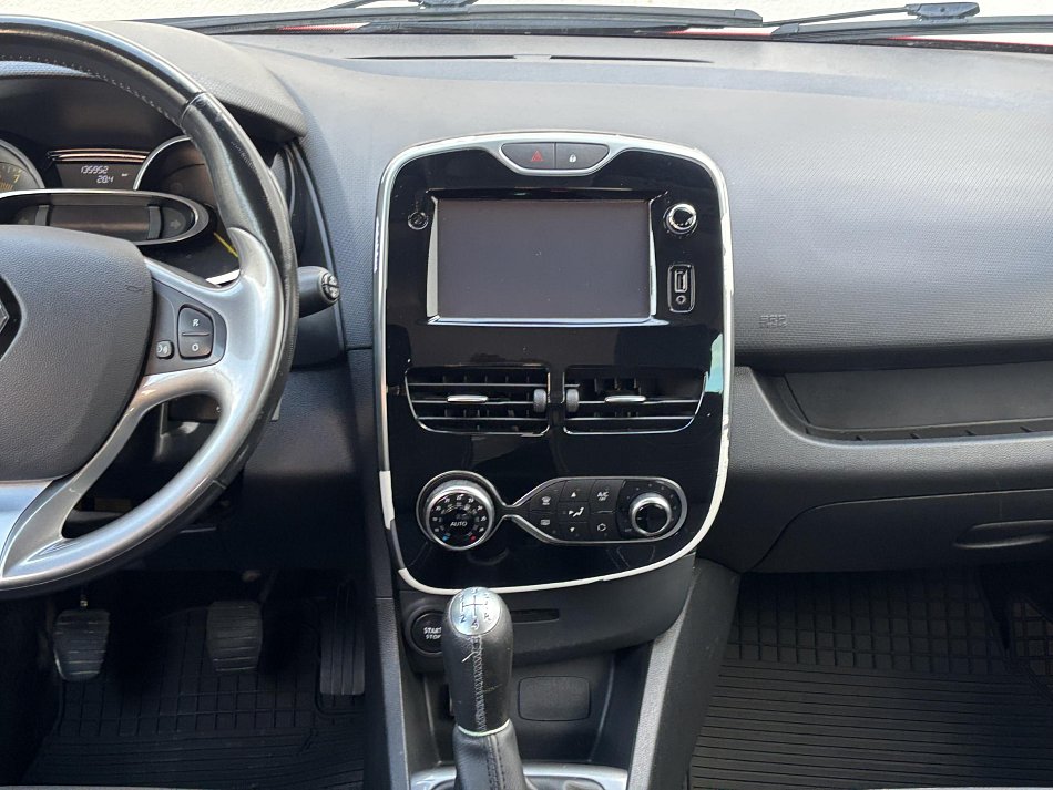 Renault Clio 0.9i 