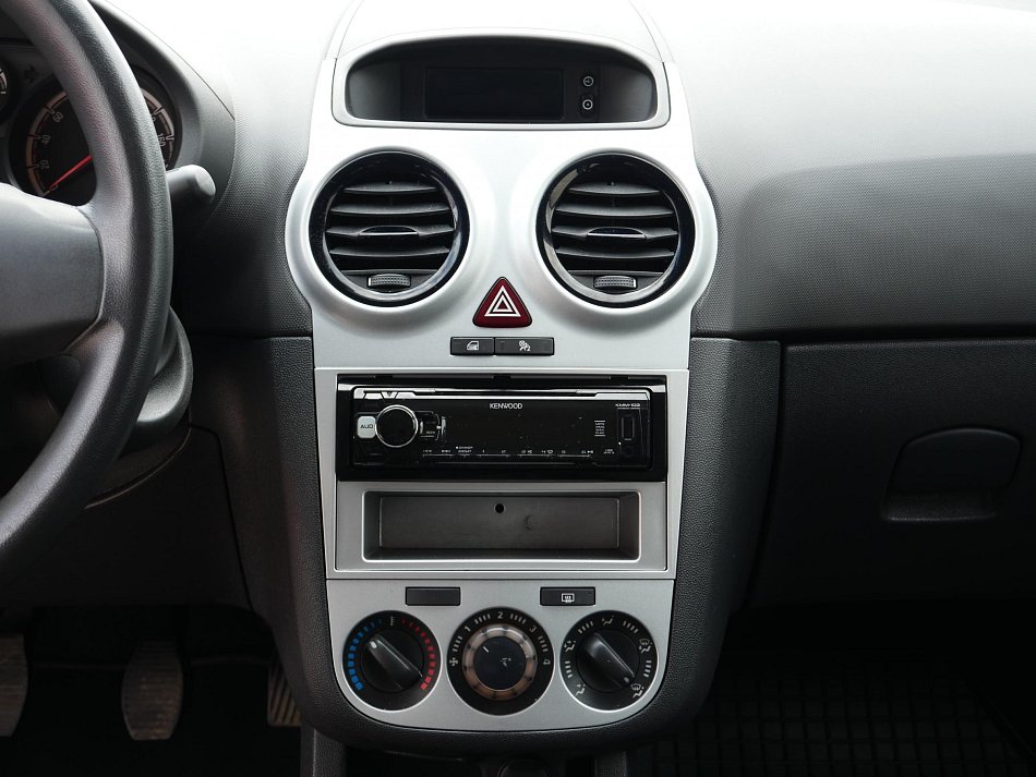 Opel Corsa 1.0i 