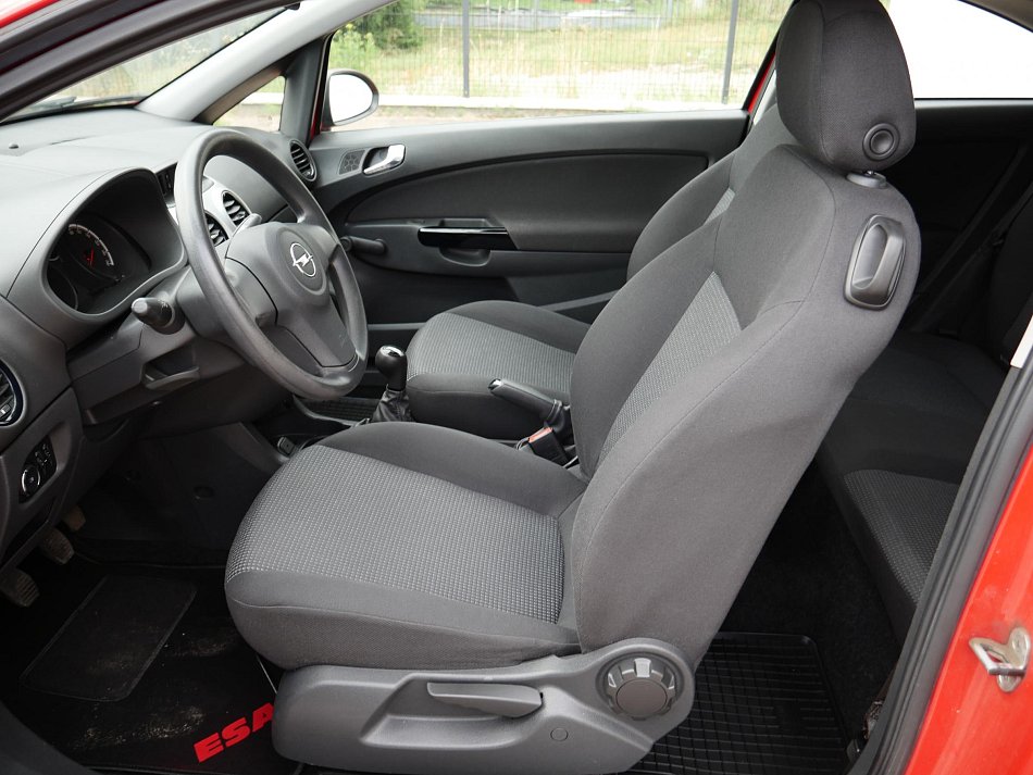 Opel Corsa 1.0i 