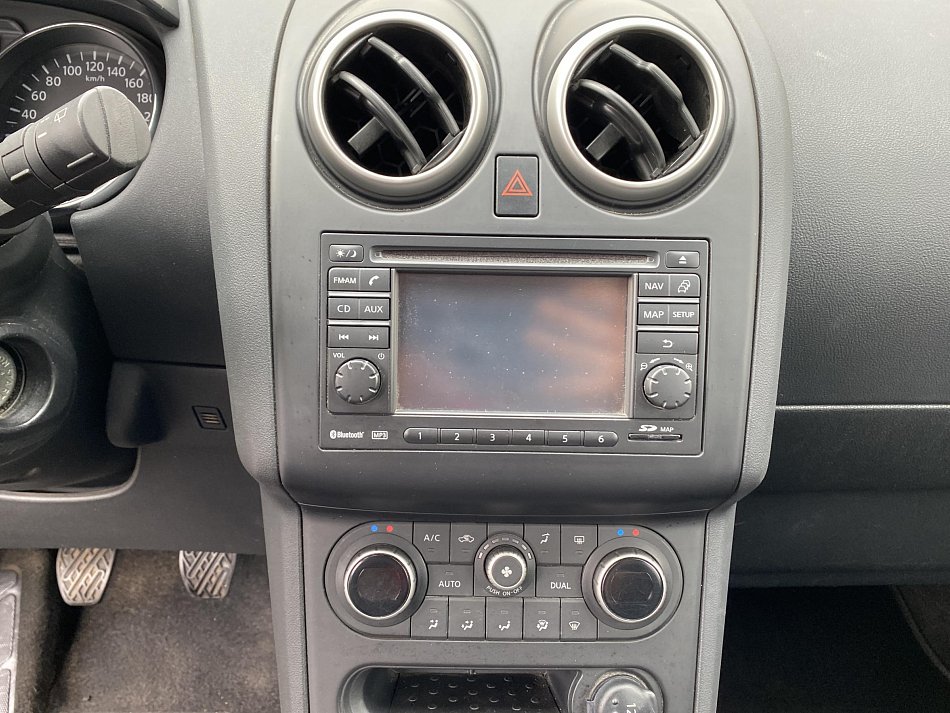 Nissan Qashqai 1.6 dCi Tekna 7míst