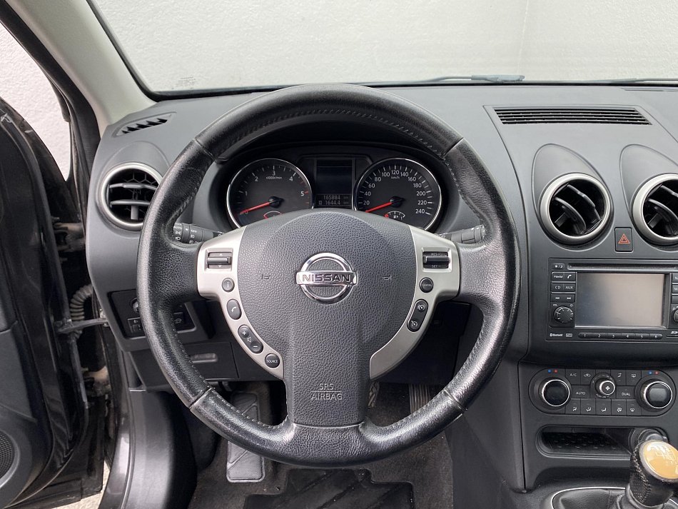 Nissan Qashqai 1.6 dCi Tekna 7míst