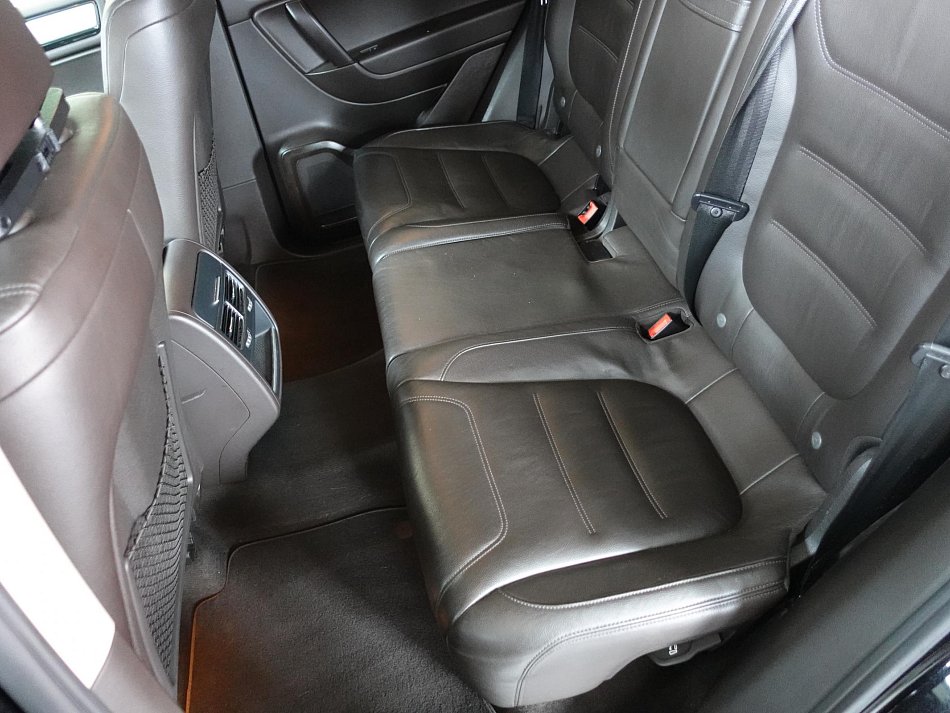 Volkswagen Touareg 3.0TDi  4x4