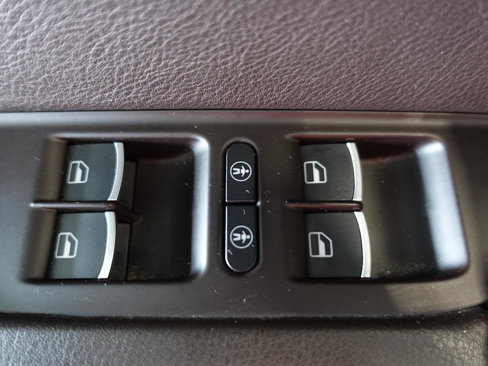 Volkswagen Touareg 3.0TDi  4x4