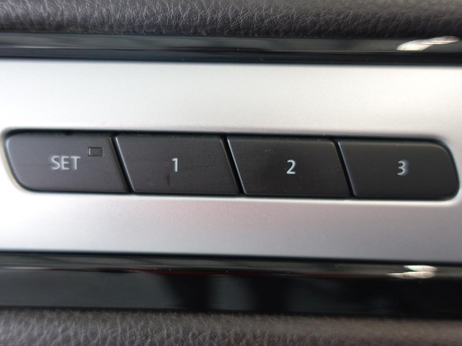 Volkswagen Touareg 3.0TDi  4x4