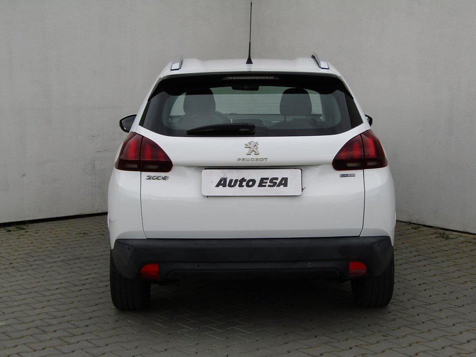 Peugeot 2008 1.2 i Active