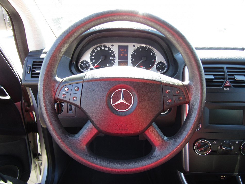 Mercedes-Benz Třída B 1.7i 