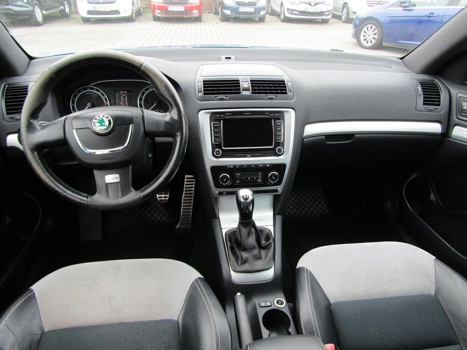 Škoda Octavia II 2.0 TDi RS