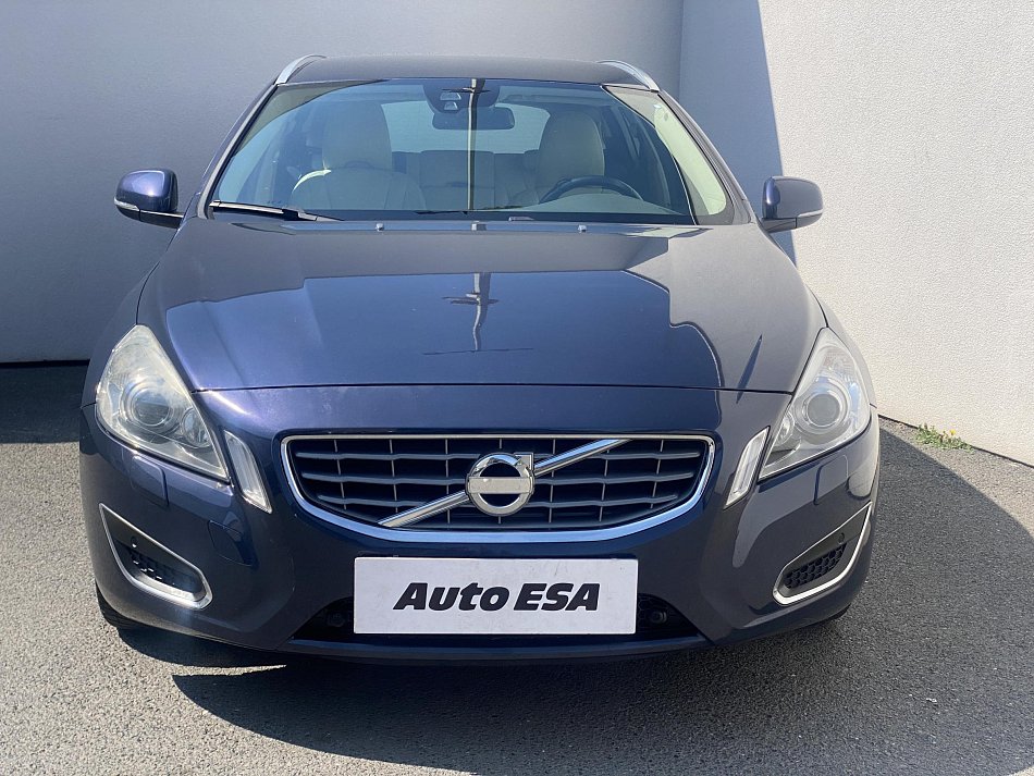 Volvo V60 2.0 D3 Summum