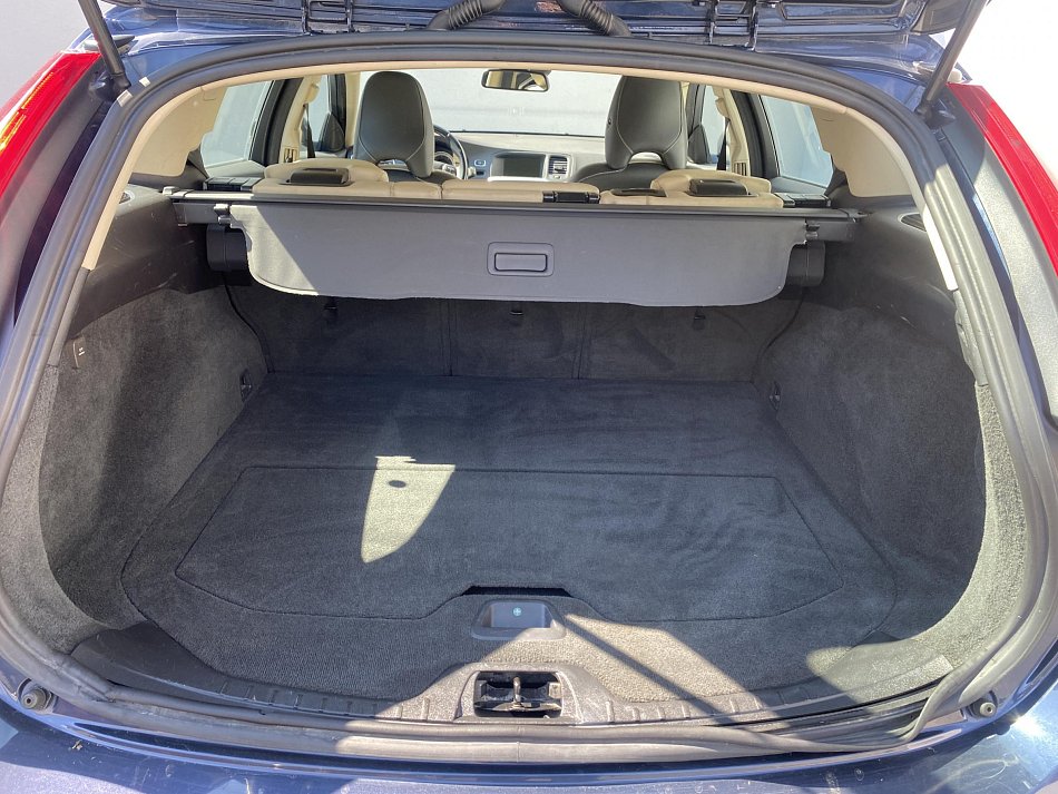 Volvo V60 2.0 D3 Summum