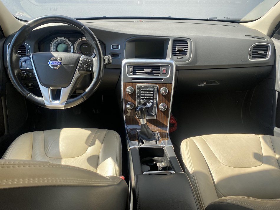 Volvo V60 2.0 D3 Summum