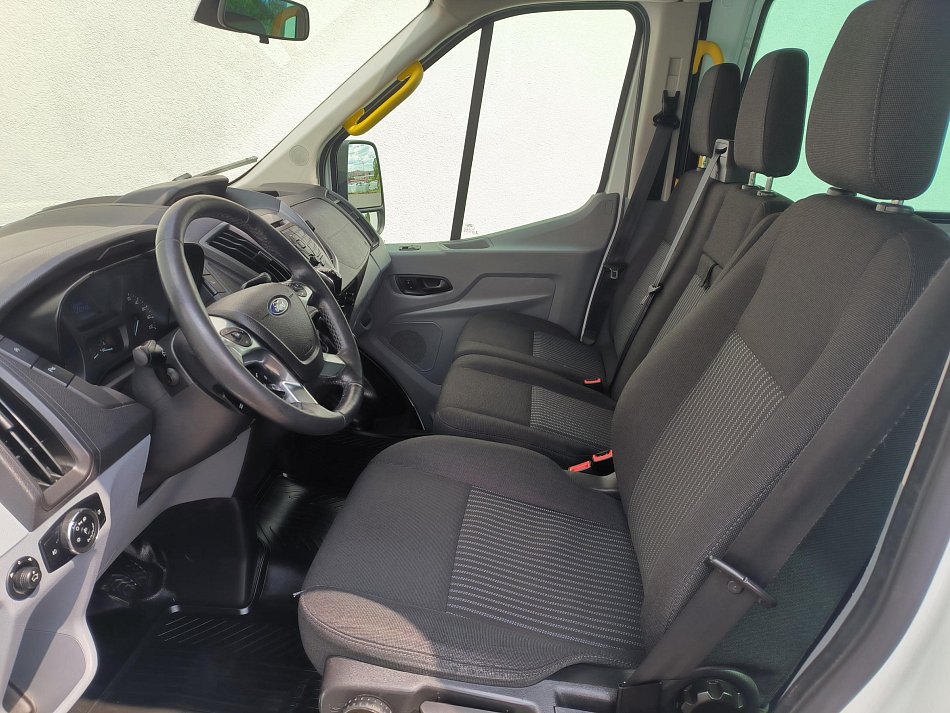 Ford Transit 2.2TDCi Trend L3H2 9míst
