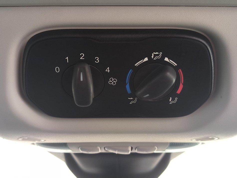 Ford Transit 2.2TDCi Trend L3H2 9míst