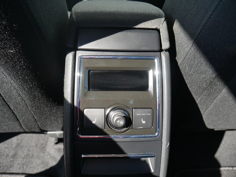 Škoda Superb II 2.0 TDi Elegance
