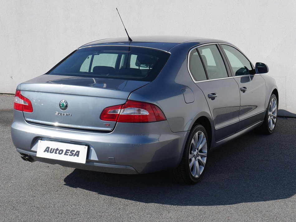 Škoda Superb II 2.0 TDi Elegance