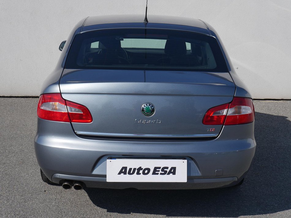 Škoda Superb II 2.0 TDi Elegance