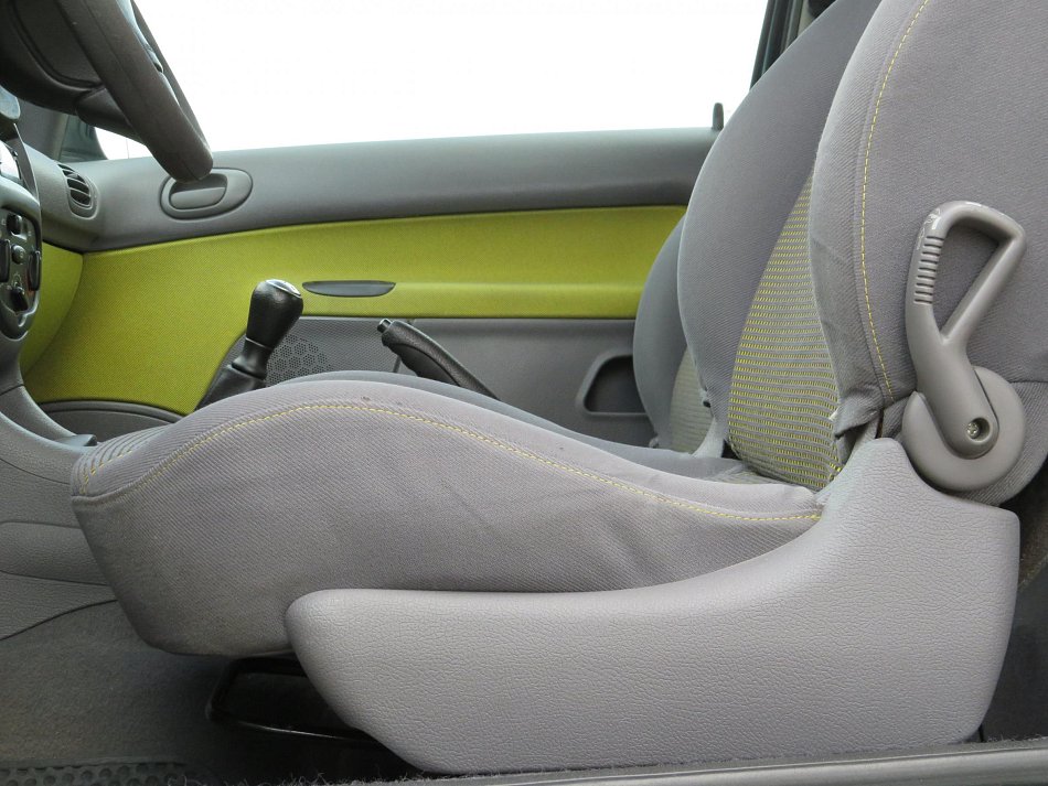 Peugeot 206 1.2i 