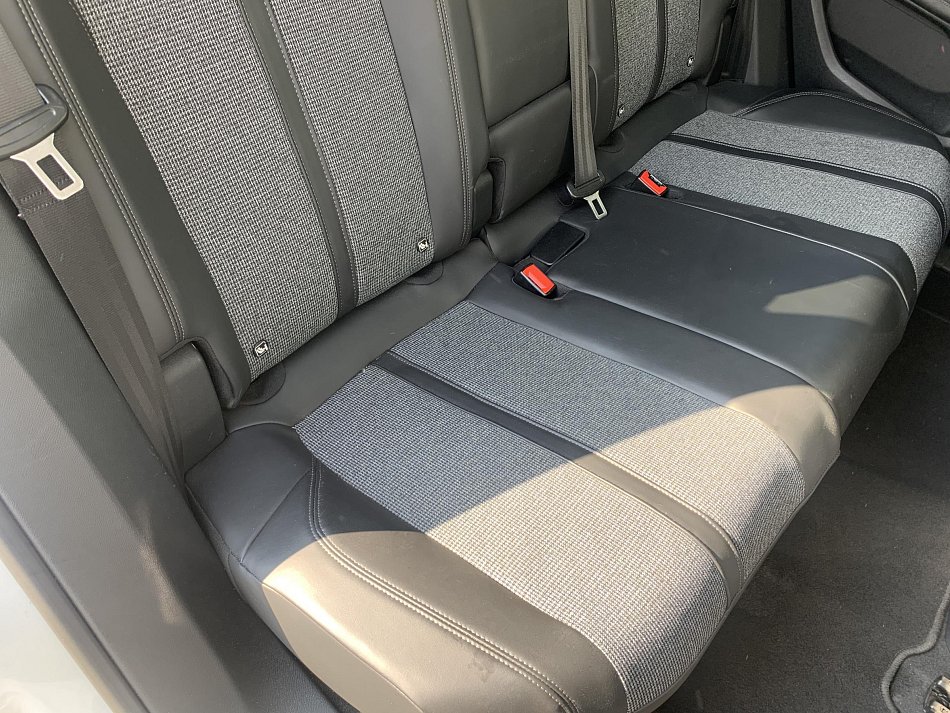Peugeot 3008 1.2 PT Allure