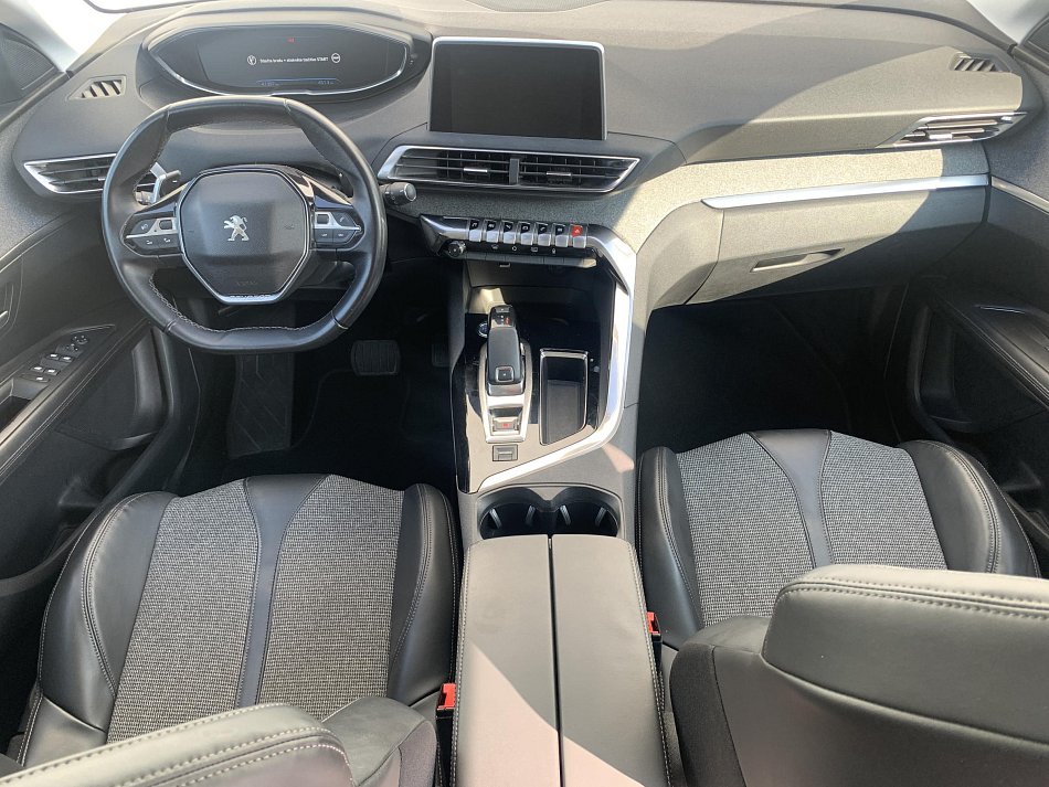 Peugeot 3008 1.2 PT Allure