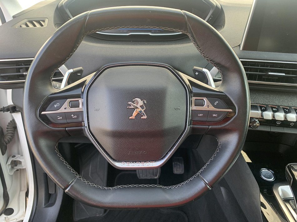 Peugeot 3008 1.2 PT Allure