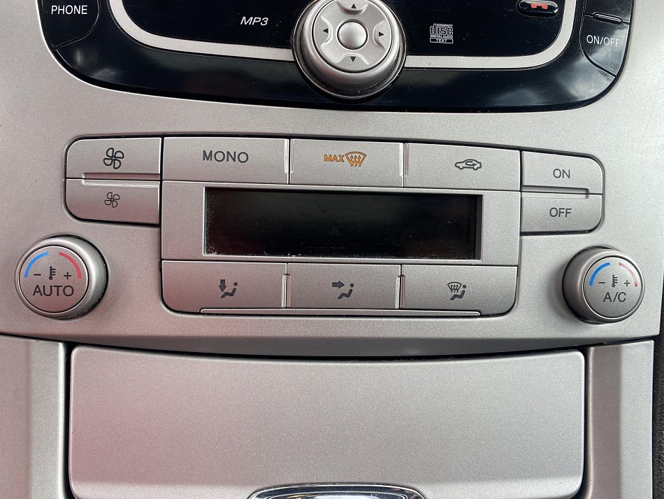 Ford S-MAX 2.0 i 