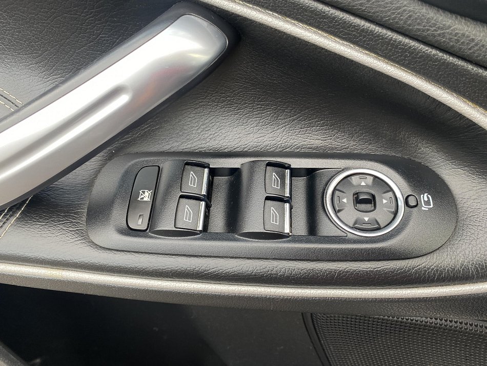 Ford S-MAX 2.0 i 