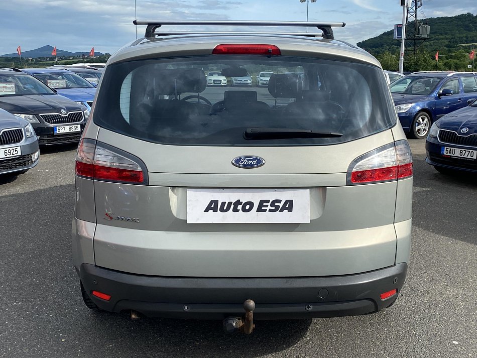 Ford S-MAX 2.0 i 