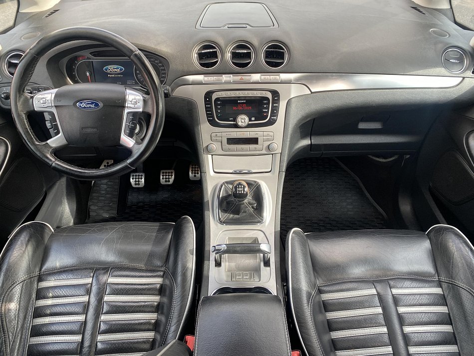 Ford S-MAX 2.0 i 
