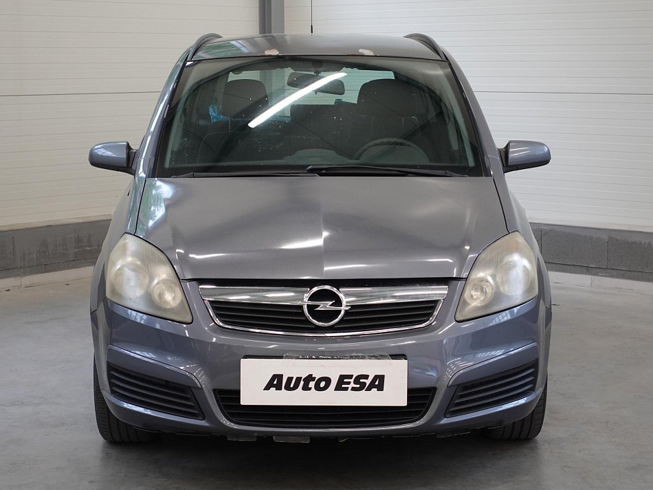 Opel Zafira 1.8 16V  7míst