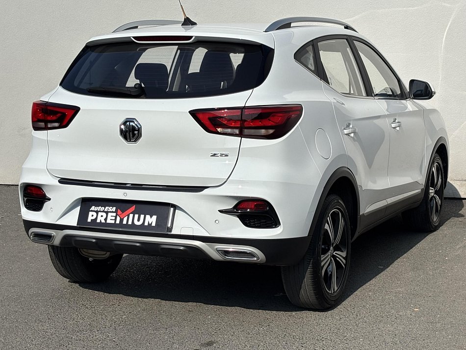 MG ZS 1.5 DVVT 