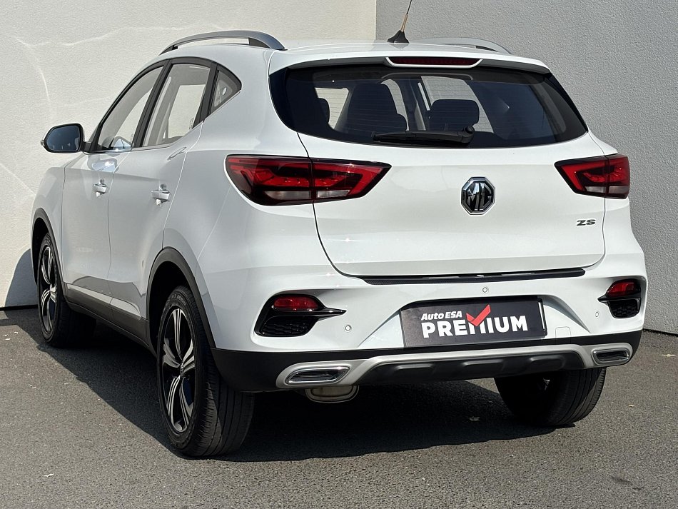 MG ZS 1.5 DVVT 