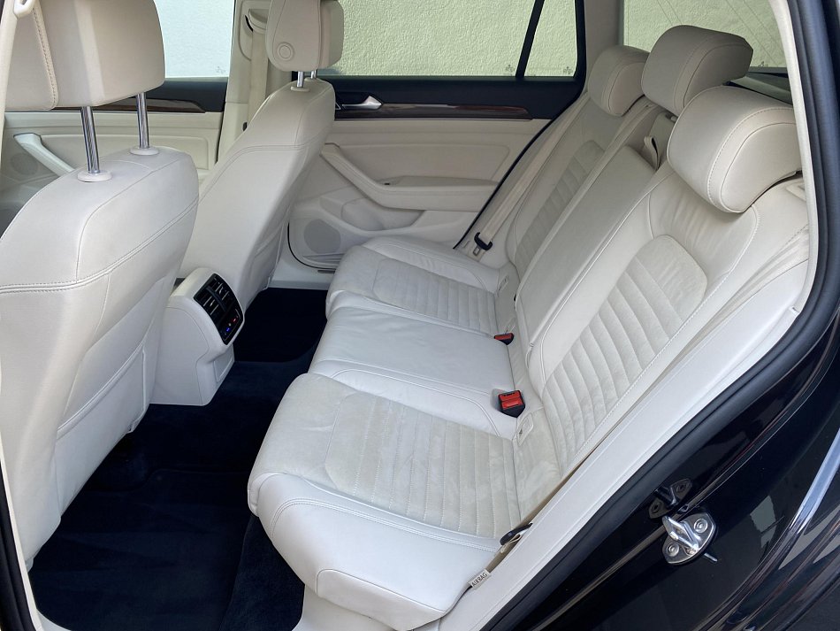 Volkswagen Passat 2.0 TDi Highline